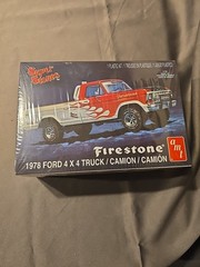 1978 Ford 4×4 Firestone Super Stones Truck 1/25 AMT Model Kit Sealed 122 Parts