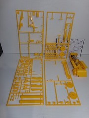 AMT Construction Bulldozer Model Kit 1/25 Scale AMT1086/06 2021