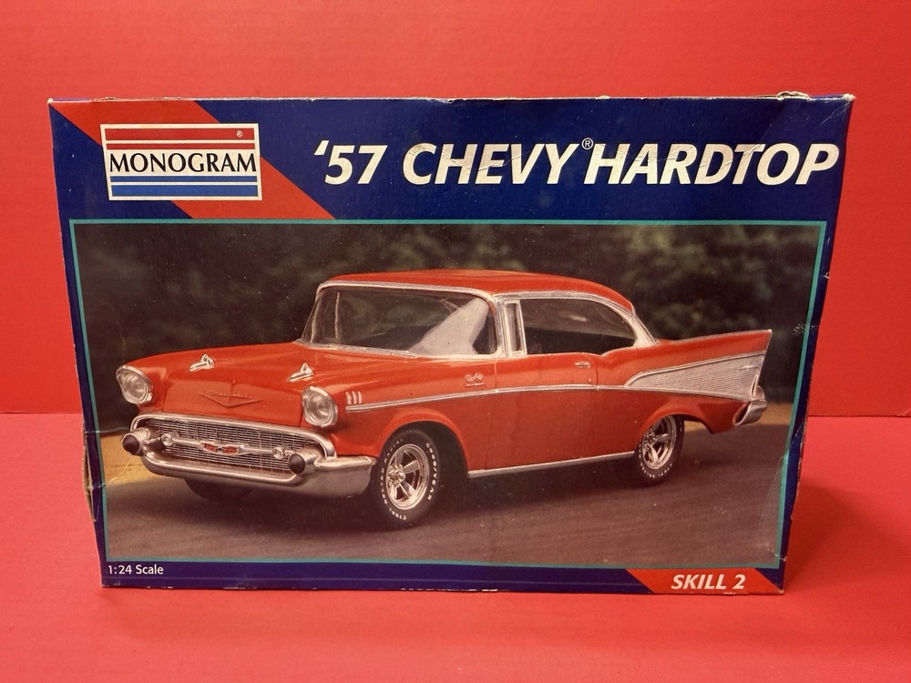 Revell Monogram 1957 Chevy Chevrolet Hardtop Kit 1:24 #85-2225 NIB!!