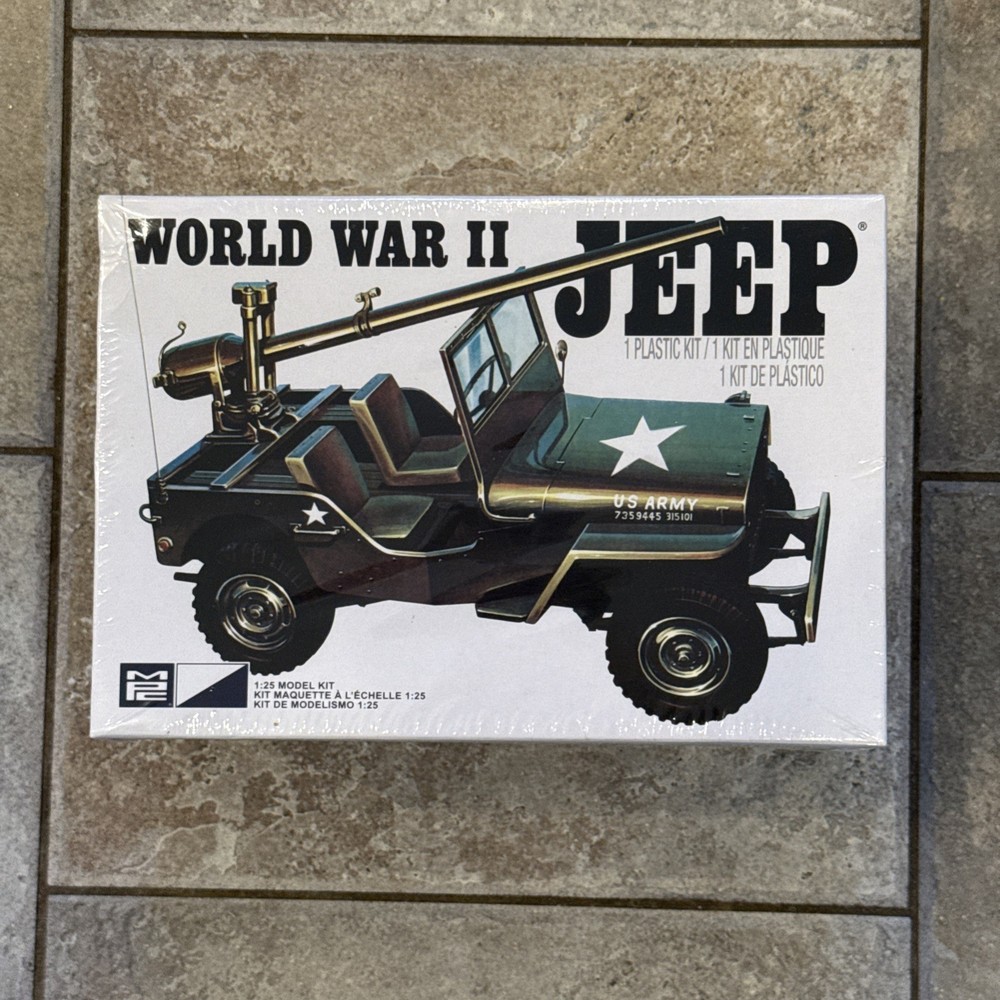 MPC World War II Jeep US Army Vehicle Model Kit MPC785/12 1:25 Factory Sealed