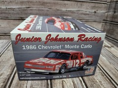Salvinos Jr Junior Johnson Racing 1986 Chevy Monte Carlo Nascar Model Kit
