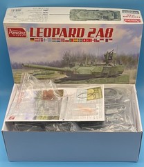 Amusing Hobby 35A058 1/35 Leopard 2A8 / 15th anniversary Exhibition Edition New