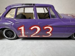 AMT 1960 Valiant 4 Door 1/25 Model Kit Original #9060 139 & Box BUILT RARE