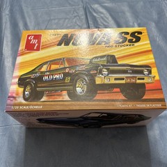 AMT 1/25 1972 Chevy Nova SS Pro Stocker The Old Pro Model Kit 1142M/12