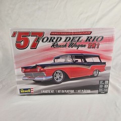 Revell 1957 Ford Del Rio Ranch Wagon 1/25 Scale Plastic Model Kit