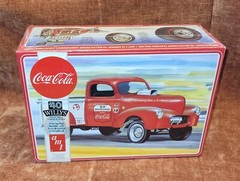 NEW 2019 AMT 1/25 Scale Model ’40 Willys Pickup Truck Coca Cola Coke AMT1145M
