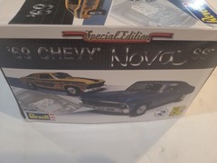 Revell 1969 Chevy Nova SS 2′ n 1:25 Scale Kit 85-2098 NIB Sealed 2008 SE