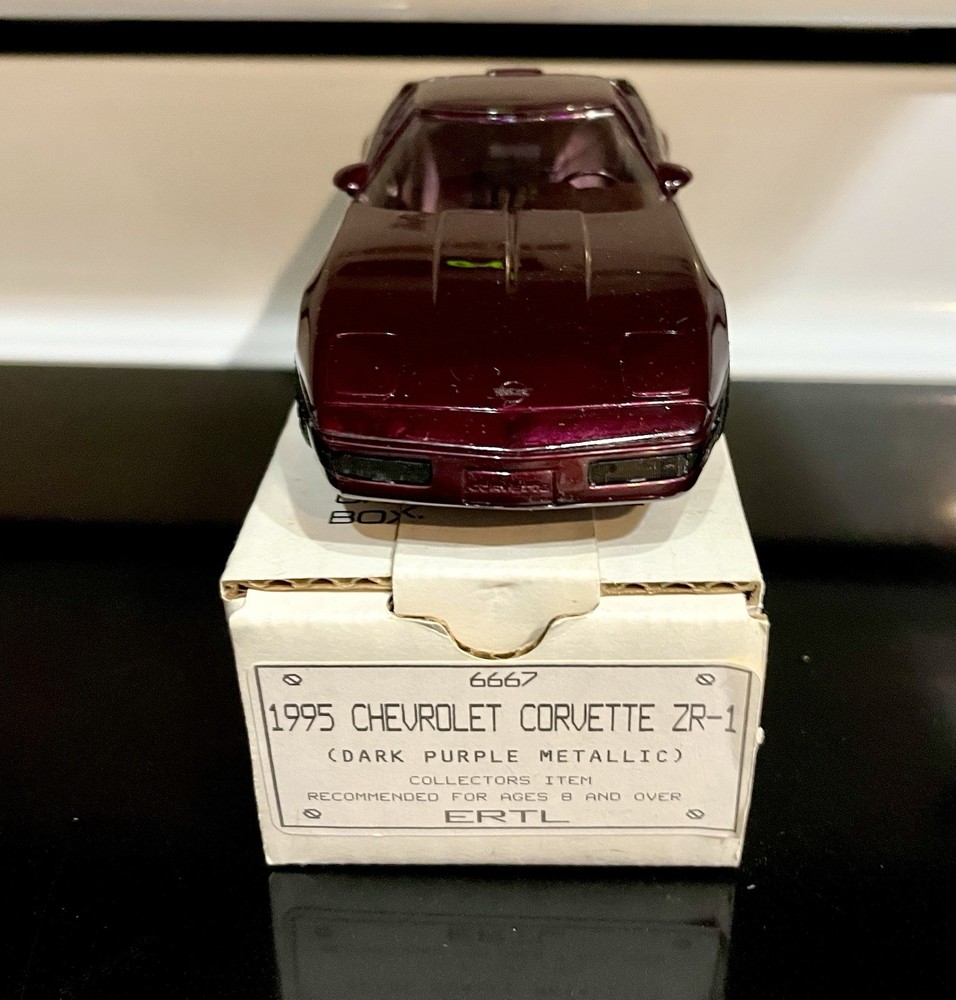 🏁 AMT ERTL 1995 Chevrolet Corvette ZR-1 Dealer Promo Dark Purple Metallic 🏁