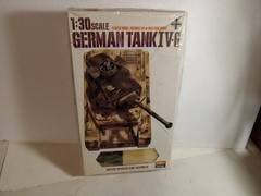 IMAI German Tank IVG Tank 1:30 MOTOR Operated Model Kit RARE very mint