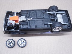 1971 PLYMOUTH HEMI DUSTER 1/25 scale model car kit…nice-needs a little help