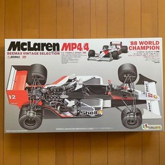 Platz BEEMAX McLAREN MP4/4 88 World Champion Formula Series 1/12 Model kit 2025