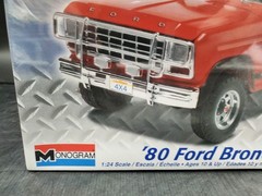 🔥😎Monogram Trucks ’80 Ford Bronco 2 n 1 Kit #85-7214 Factory Sealed Dented Box
