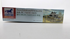 Bronco 1/35 Panzerkampfwagen Mk. IV, 744(E) (A13) Model Kit CB35030