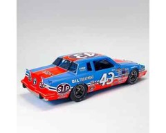 Salvino’s JR 1/24 Richard Petty 1984 Pontiac 200th Win Car Model Kit RPGP1984D