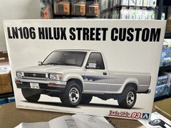 1/24 Aoshima #6949 Toyota LN106 Hilux Pickup Street Custom