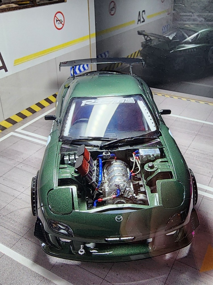 1/24 4 Rotor High Rise Intake and RX7 FD Engine Bay Transkit