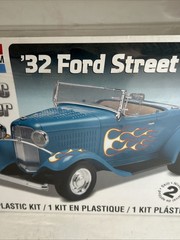 1932 Ford Street Rod 1/24 scale Monogram kit # 85-0882 Factory sealed