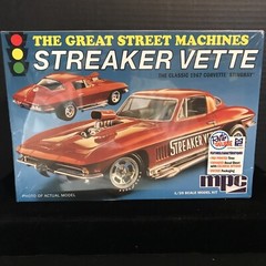 MPC 973/12 STREAKER VETTE MODEL KIT-NIB-1/25 SCALE
