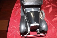 HUBLEY FORD 4 DOOR SEDAN METAL MODEL KIT HOT ROD PARTS REPAIR 1:20 JUNKYARD BLK